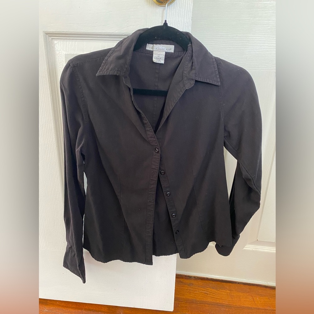 Women’s xs Tri mountain button up